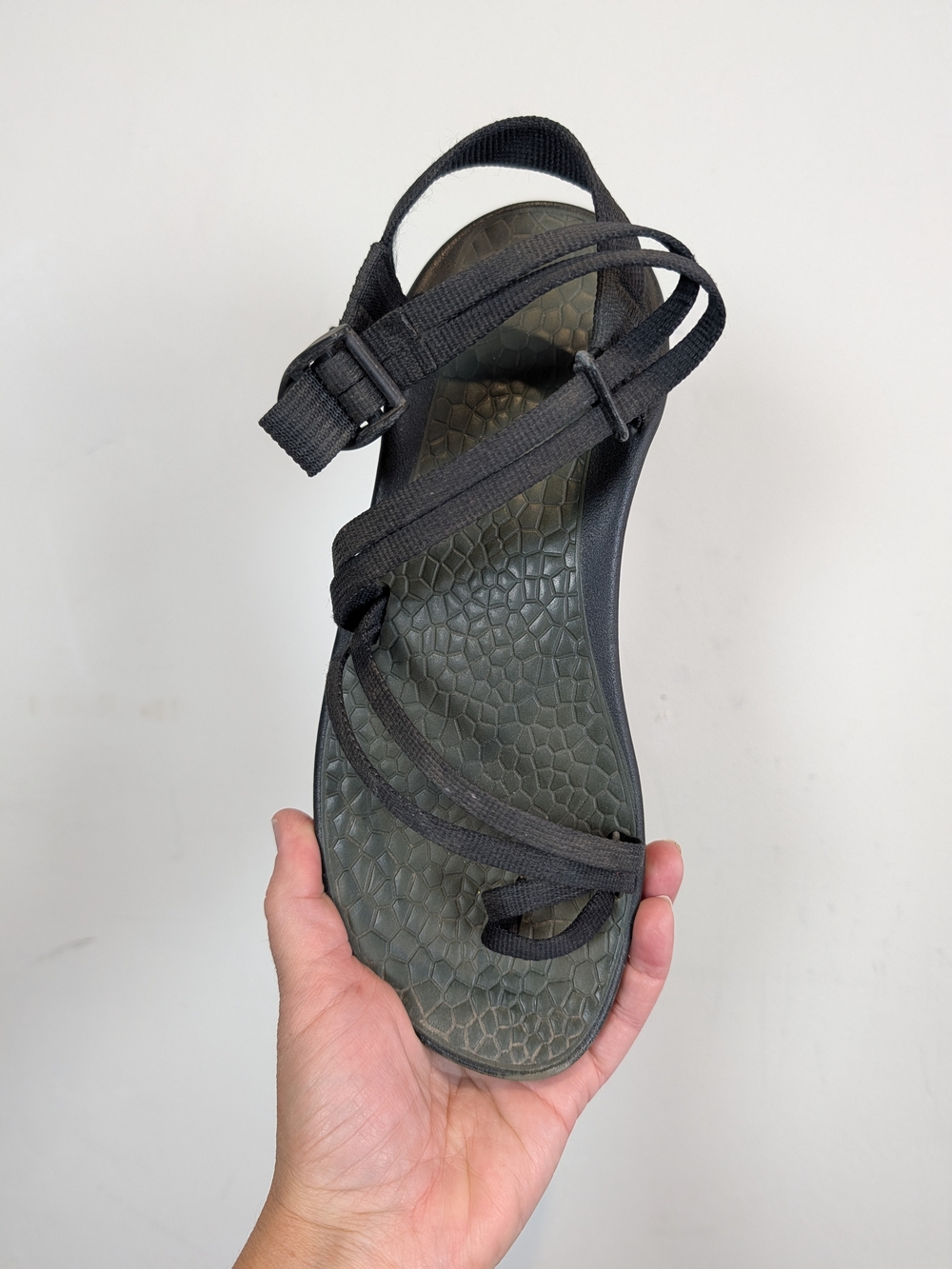 Chaco Black Strappy Outdoor Sandal, Size 8
